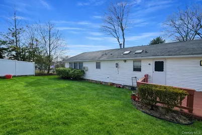 20 Rose Street, White Plains, NY 10605 - Photo 3