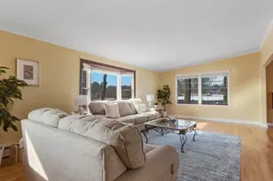 20 Rose St, White Plains, NY 10605 - Photo 5