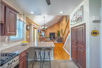 519 Gwynn Street, Babylon, NY 11702 - Photo 13