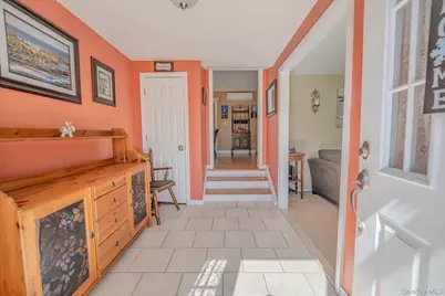 519 Gwynn Street, Babylon, NY 11702 - Photo 5