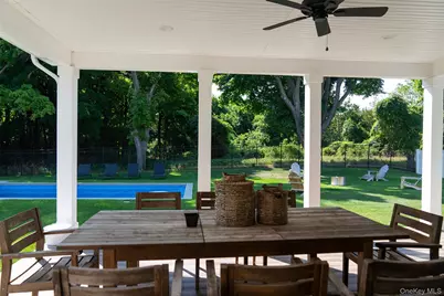 700 Gin Lane, Southold, NY 11971 - Photo 5