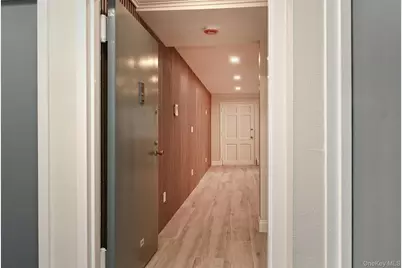 80 Lincoln Avenue #A6, Rockville Centre, NY 11750 - Photo 13