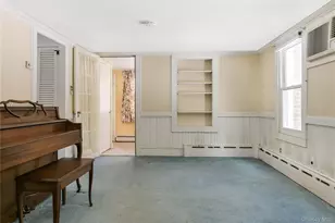 360 S Country Rd, Brookhaven, NY 11719 - Photo 11