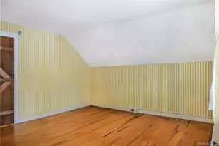 360 S Country Rd, Brookhaven, NY 11719 - Photo 23