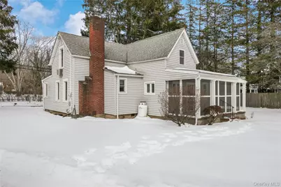 360 S Country Road, Brookhaven, NY 11719 - Photo 33