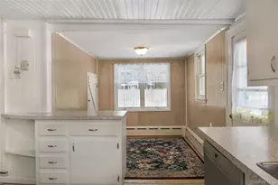 360 S Country Rd, Brookhaven, NY 11719 - Photo 19