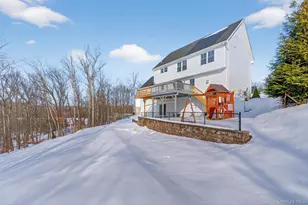 2463 Orch Vw Ct, Yorktown Heights, NY 10598 - Photo 25