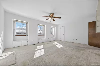 61 Estate Court #61, Woodbury, NY 11797 - Photo 15