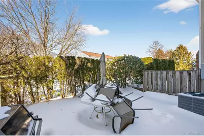 61 Estate Court #61, Woodbury, NY 11797 - Photo 21