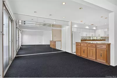 61 Estate Court #61, Woodbury, NY 11797 - Photo 11