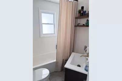 31 Ireland Place, Amityville, NY 11701 - Photo 5