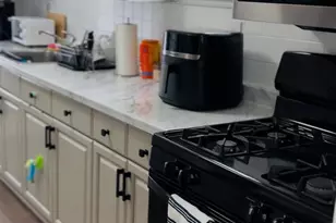 31 Ireland Pl, Amityville, NY 11701 - Photo 7