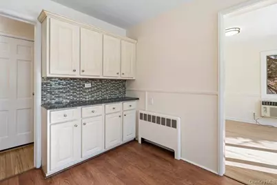 91 Drake Street, Malverne, NY 11565 - Photo 15