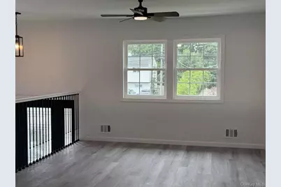 495 Hawkins Road, Selden, NY 11784 - Photo 5