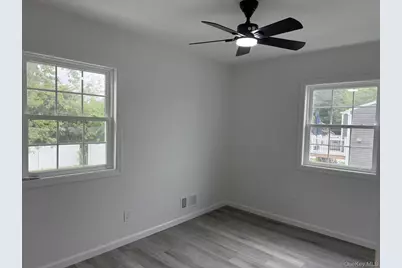 495 Hawkins Road, Selden, NY 11784 - Photo 19