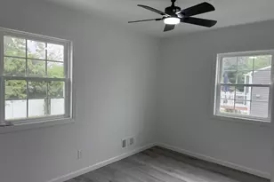 495 Hawkins Rd, Selden, NY 11784 - Photo 19