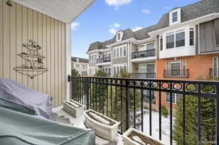 366 Roosevelt Way, Westbury, NY 11590 - Photo 27