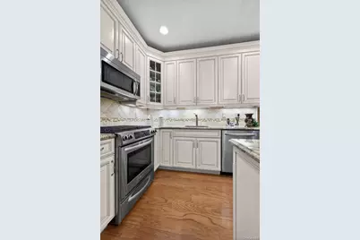 366 Roosevelt Way, Westbury, NY 11590 - Photo 13