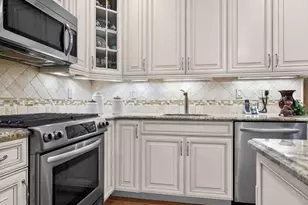 366 Roosevelt Way, Westbury, NY 11590 - Photo 13