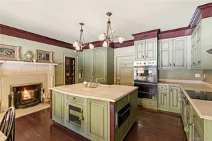 42 Clock Tower Ln, Old Westbury, NY 11568 - Photo 11