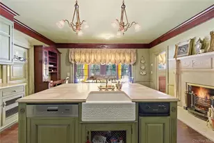 42 Clock Tower Ln, Old Westbury, NY 11568 - Photo 13