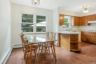 5 Bronze Ct, Huntington, NY 11743 - Photo 7