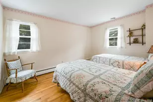 5 Bronze Ct, Huntington, NY 11743 - Photo 17