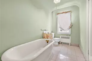 33-26 162nd St, Flushing, NY 11358 - Photo 31