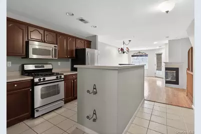 414 Highridge Court, Peekskill, NY 10566 - Photo 11