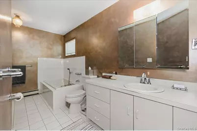 14 Vinton  Street, Long Beach, NY 11561 - Photo 13