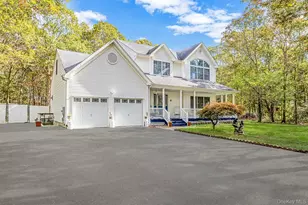 22 Jerusalem Hollow Rd, Manorville, NY 11949 - Photo 5
