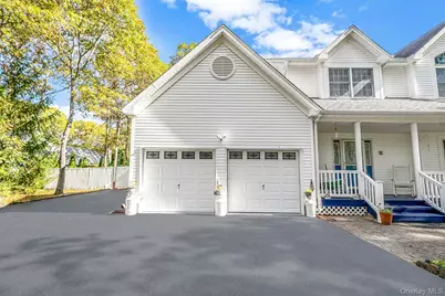 22 Jerusalem Hollow Road, Manorville, NY 11949 - Photo 3