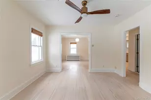 33 Forest Glen Rd, Valley Cottage, NY 10989 - Photo 9