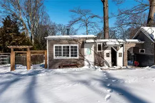 33 Forest Glen Rd, Valley Cottage, NY 10989 - Photo 5