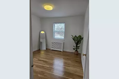 7019 261st Street #122E6, Glen Oaks, NY 11004 - Photo 7