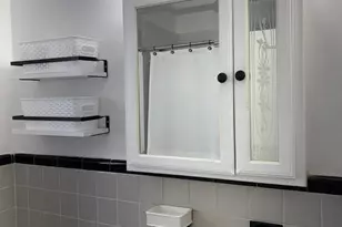 70-19 261st St, Glen Oaks, NY 11004 - Photo 11