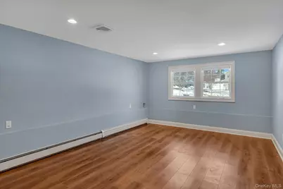 55 Hillside Avenue, Huntington, NY 11743 - Photo 23