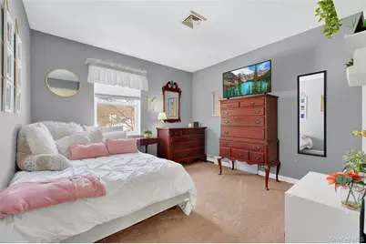 68 Blackberry Way, Hopewell Junction, NY 12533 - Photo 35