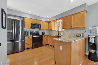 68 Blackberry Way, Hopewell Junction, NY 12533 - Photo 11