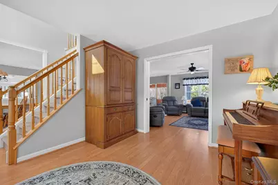 68 Blackberry Way, Hopewell Junction, NY 12533 - Photo 5