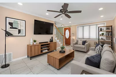 2288 Jefferson Street, East Meadow, NY 11554 - Photo 7