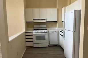 21 Village Ml, Haverstraw, NY 10927 - Photo 3