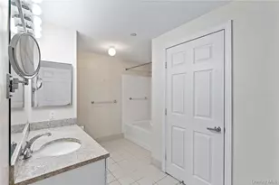 300 Mamaroneck Ave, White Plains, NY 10605 - Photo 9