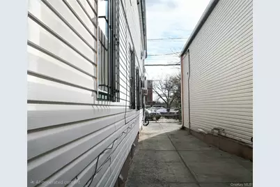 11403 111th Avenue, Richmond Hill, NY 11420 - Photo 19