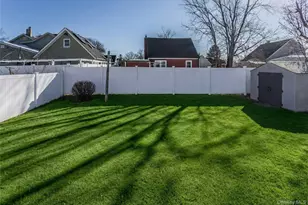 622 Wellelein Rd, Uniondale, NY 11533 - Photo 17