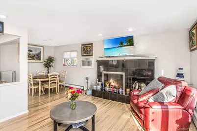 85 Unqua Road, Massapequa, NY 11758 - Photo 5