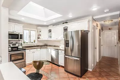 85 Unqua Road, Massapequa, NY 11758 - Photo 9