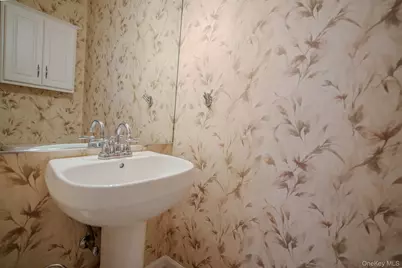 9 Mohannis Way, Kings Park, NY 11754 - Photo 13