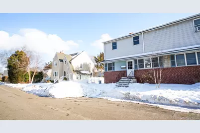 5 Pearsall Place, Babylon, NY 11702 - Photo 1