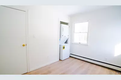 5 Pearsall Place, Babylon, NY 11702 - Photo 9